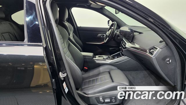 BMW 3-Series 2023 — photo 17