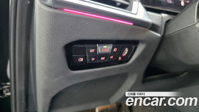 BMW 3-Series 2023 — photo 30