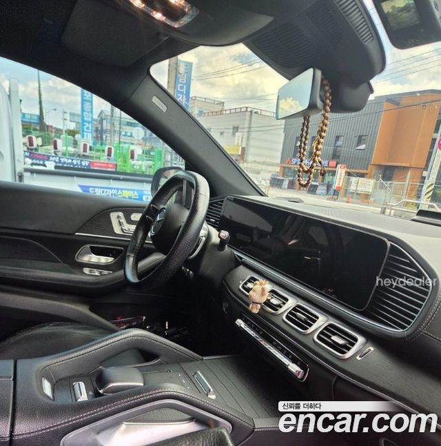 Mercedes-Benz GLE-Class 2024 — photo 7