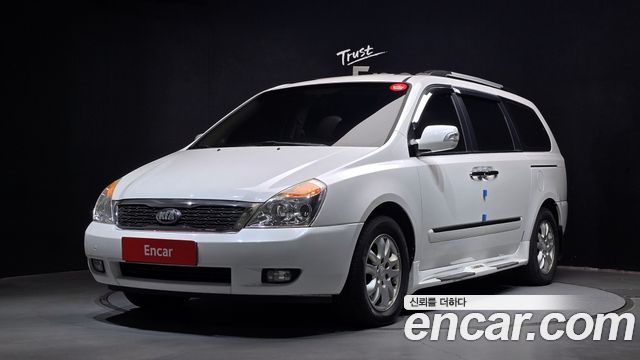 Kia Canival 2013 — photo 1