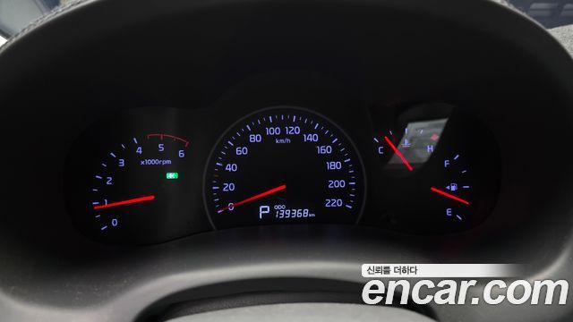 Kia Canival 2013 — photo 11