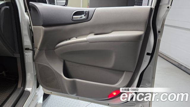 Kia Canival 2013 — photo 14
