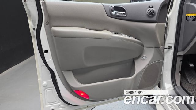 Kia Canival 2013 — photo 15