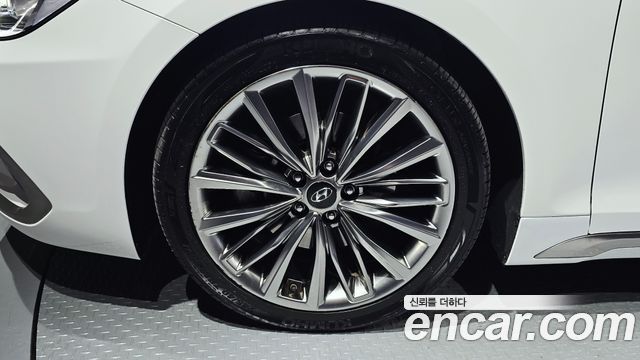 Hyundai Grandeur 2017 — photo 5