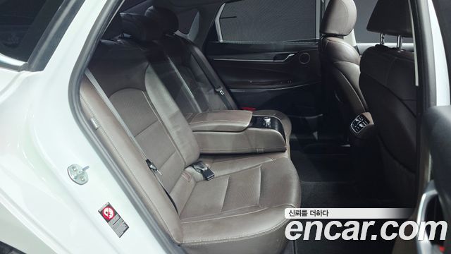 Hyundai Grandeur 2017 — photo 17