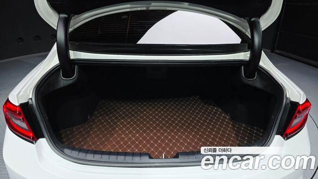 Hyundai Grandeur 2017 — photo 23