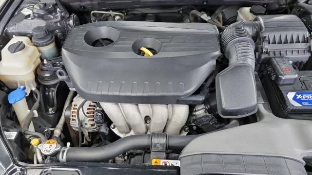 Kia K5 2012 — photo 6