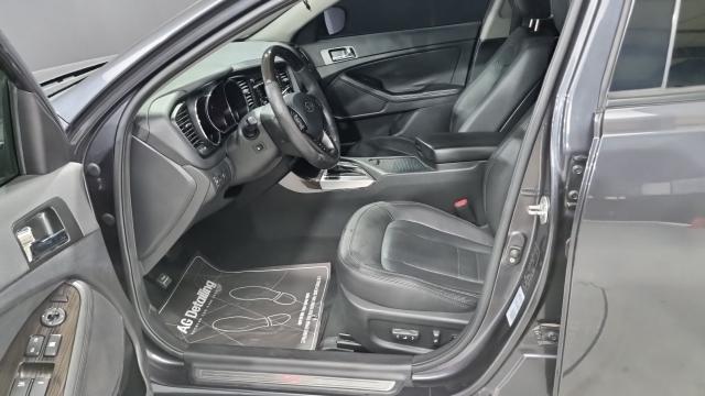 Kia K5 2012 — photo 10