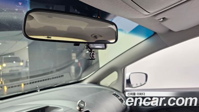 Kia K3 2018 — photo 19