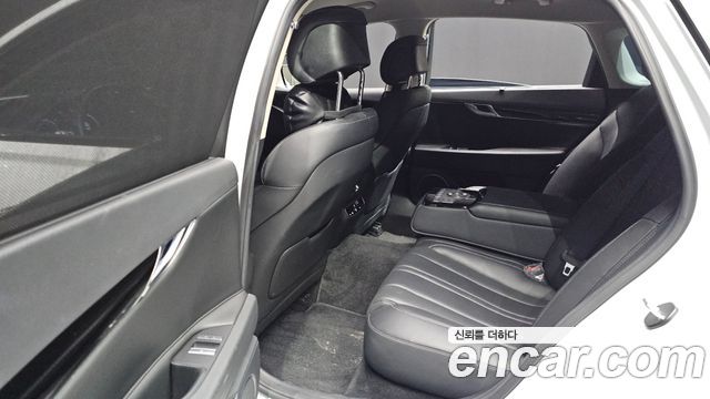 Genesis G80 2022 — photo 17