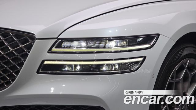 Genesis G80 2022 — photo 8