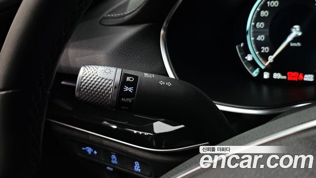Genesis G80 2022 — photo 31