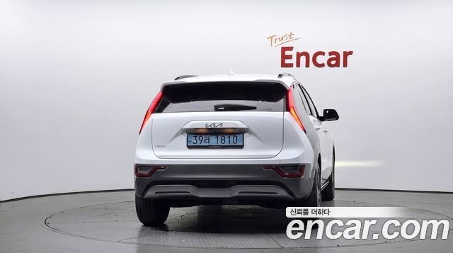 Kia Niro 2023 — photo 4