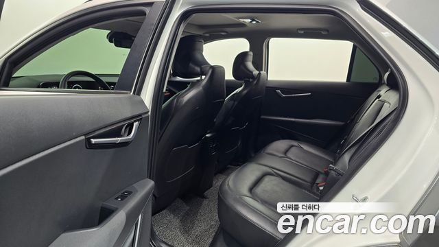 Kia Niro 2023 — photo 18