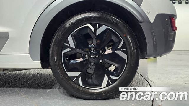 Kia Niro 2023 — photo 7