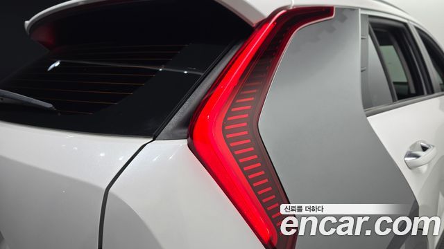 Kia Niro 2023 — photo 9