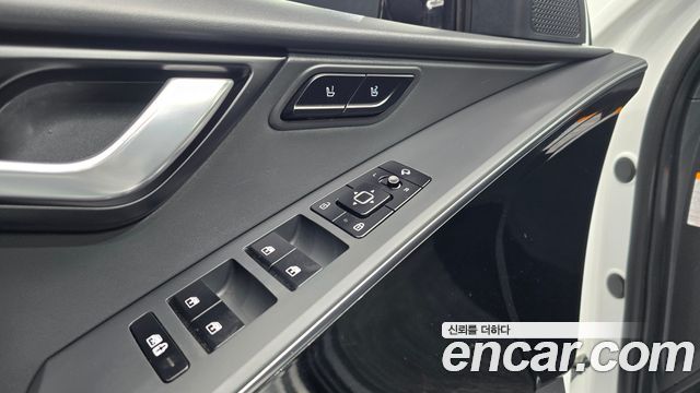 Kia Niro 2023 — photo 29