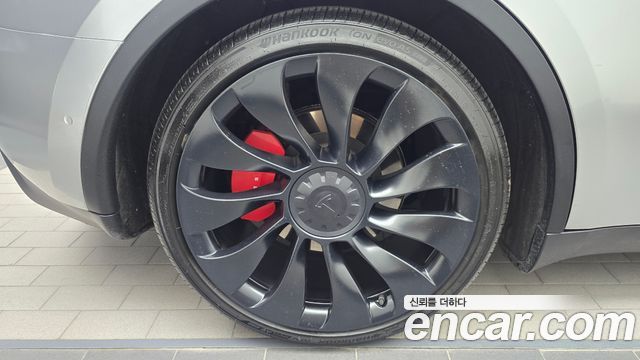Tesla Model Y 2022 — photo 5
