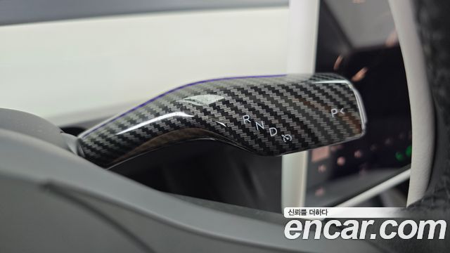 Tesla Model Y 2022 — photo 12