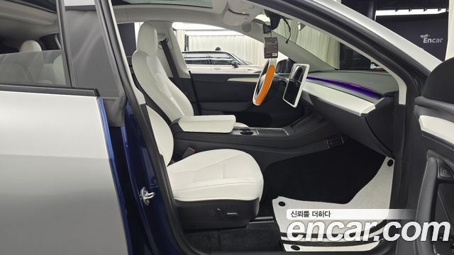 Tesla Model Y 2022 — photo 16