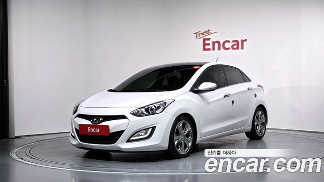 Hyundai i30 2012 — photo 1