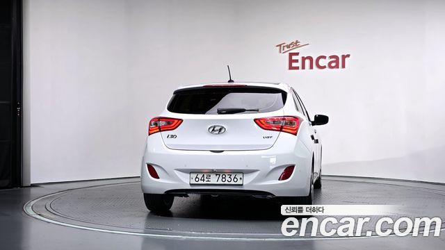Hyundai i30 2012 — photo 4