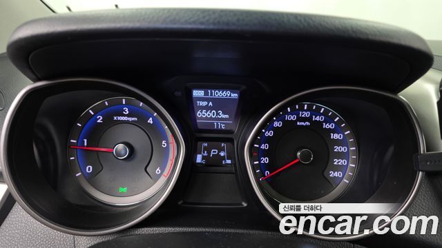 Hyundai i30 2012 — photo 11