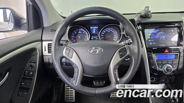 Hyundai i30 2012 — photo 18