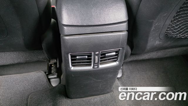 Hyundai i30 2012 — photo 24