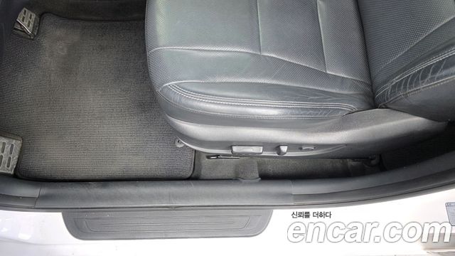 Hyundai i30 2012 — photo 31