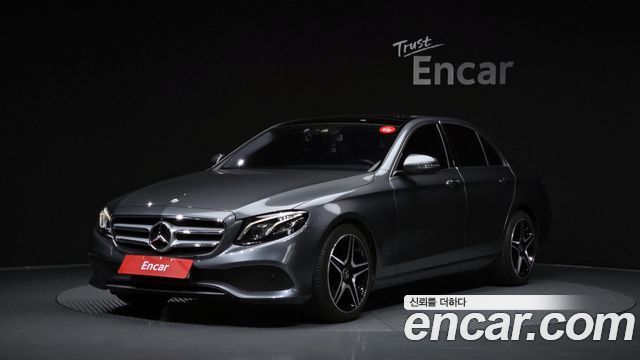 Mercedes-Benz E-Class 2017 — photo 1