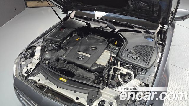 Mercedes-Benz E-Class 2017 — photo 6