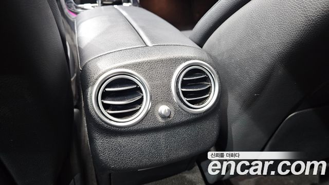 Mercedes-Benz E-Class 2017 — photo 20