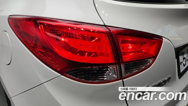 Hyundai Tucson 2012 — photo 9