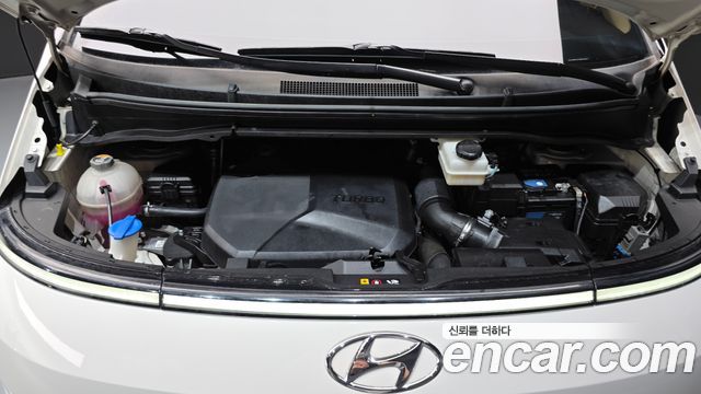 Hyundai Staria 2022 — photo 6