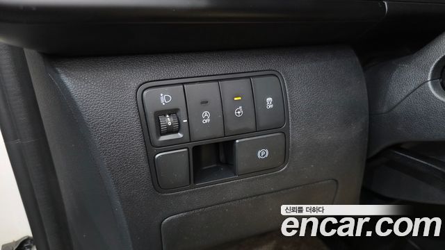 Hyundai Staria 2022 — photo 20