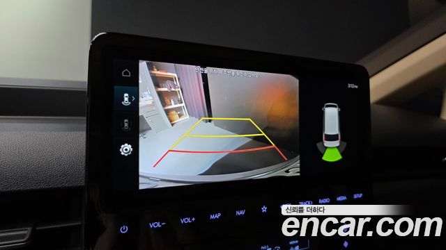 Hyundai Staria 2022 — photo 22