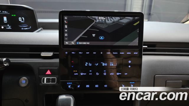 Hyundai Staria 2022 — photo 27