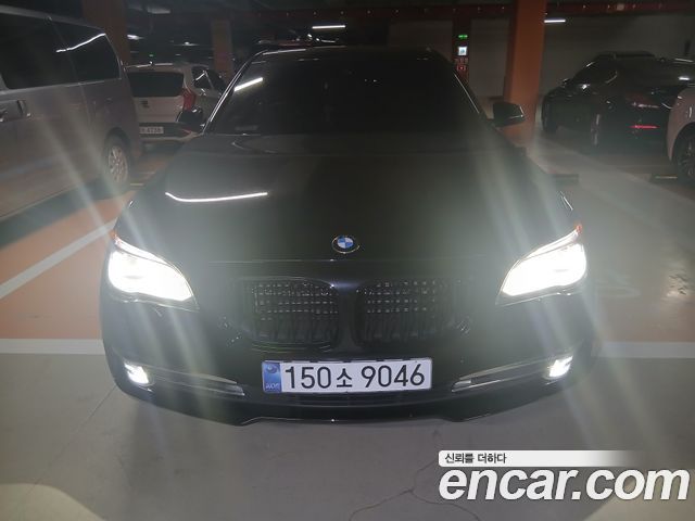 BMW 7-Series 2015 — photo 2