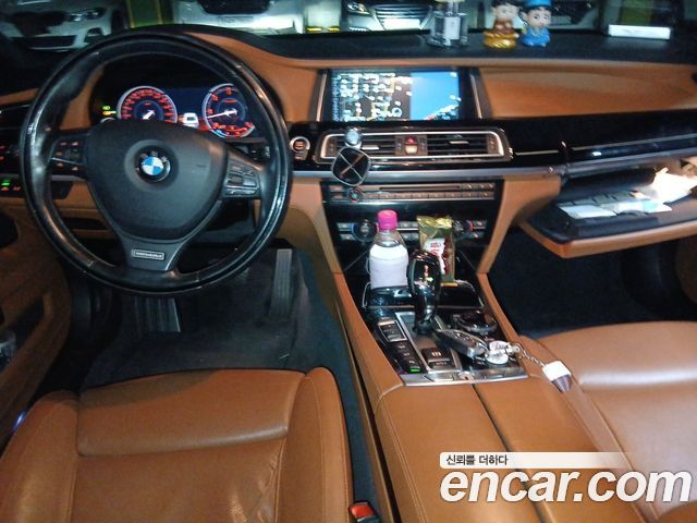 BMW 7-Series 2015 — photo 20