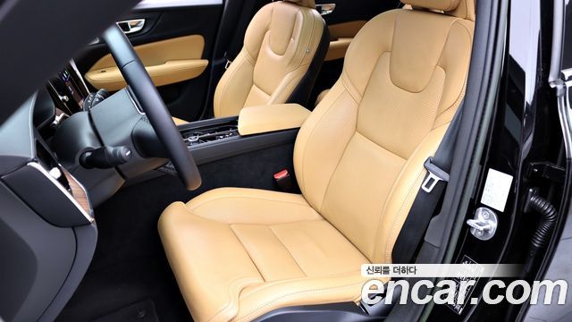 Volvo V60 2023 — photo 8