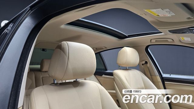 BMW 5-Series 2015 — photo 19