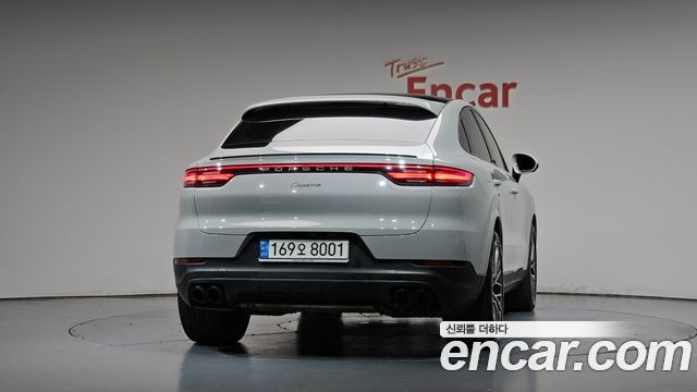 Porsche Cayenne 2022 — photo 4