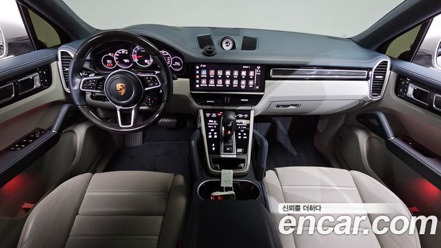 Porsche Cayenne 2022 — photo 10