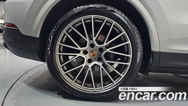 Porsche Cayenne 2022 — photo 7