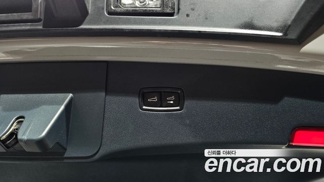 Porsche Cayenne 2022 — photo 27