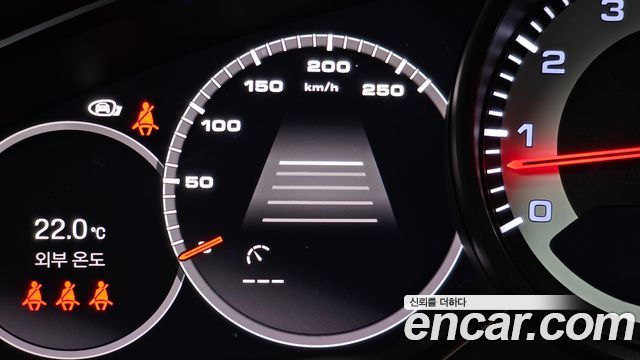 Porsche Cayenne 2022 — photo 30