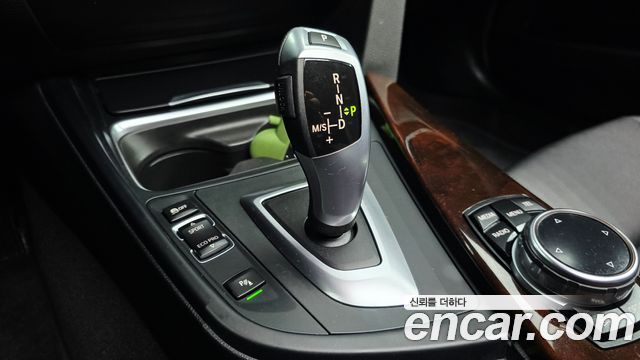 BMW 3-Series 2015 — photo 12