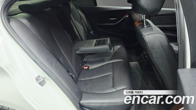 BMW 3-Series 2015 — photo 18