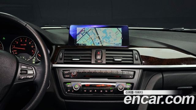BMW 3-Series 2015 — photo 20